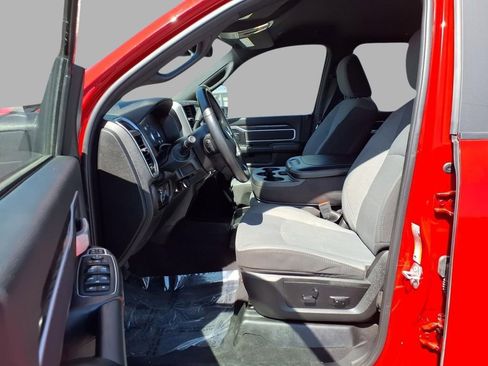 Used 2024 RAM 2500 Big Horn AWD/4WD image 21