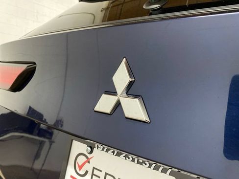 Used 2024 Mitsubishi Outlander SE FWD image 97