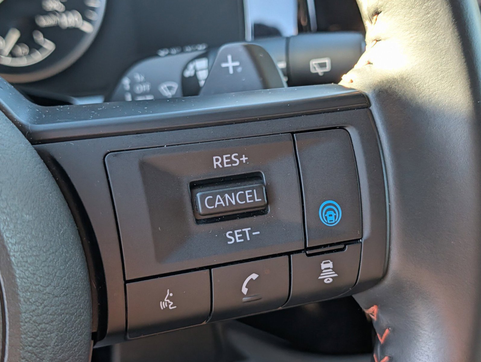 Used 2025 Nissan Pathfinder Rock Creek AWD/4WD image 34