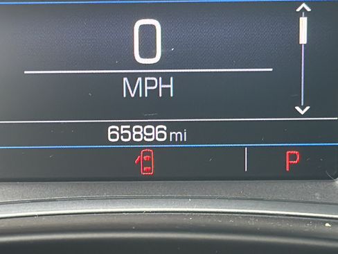 Used 2022 GMC Terrain SLE FWD image 25