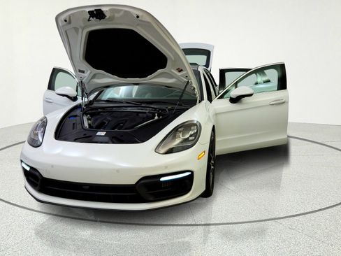 Used 2023 Porsche Panamera 4S AWD/4WD image 6