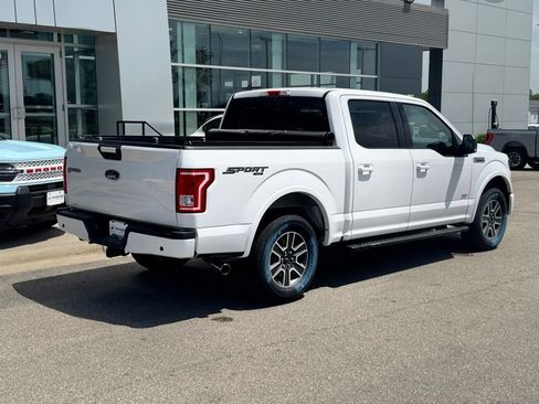 Used 2016 Ford F150 XLT w/ Equipment Group 302A Luxury AWD/4WD image 40