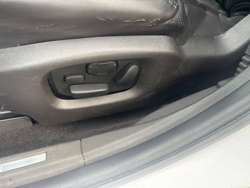 Used 2015 Lincoln MKS AWD w/ Equipment Group 101A image 26