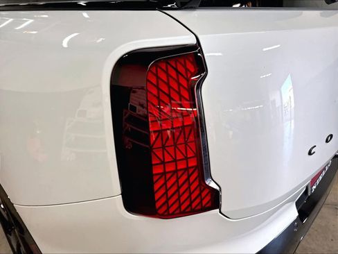 Used 2025 MINI Cooper Countryman John Cooper Works AWD/4WD image 31