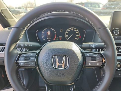 Used 2025 Honda Civic Sport image 18