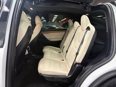 Used 2020 Tesla Model X Long Range AWD/4WD image 36