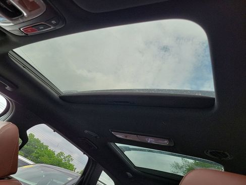 Used 2024 Kia Telluride SX w/ Towing Package image 7