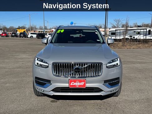 Used 2024 Volvo XC90 B5 Plus image 10