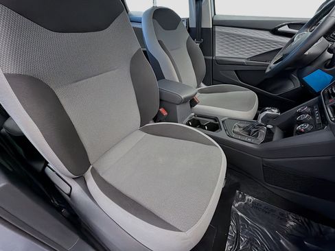 Used 2024 Volkswagen Taos S image 14