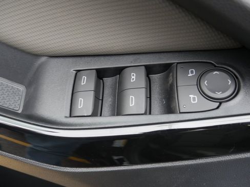 New 2026 Chevrolet Equinox LT w/ Convenience Package II image 29