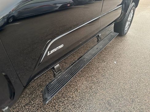 Used 2025 Toyota Tacoma Limited image 50