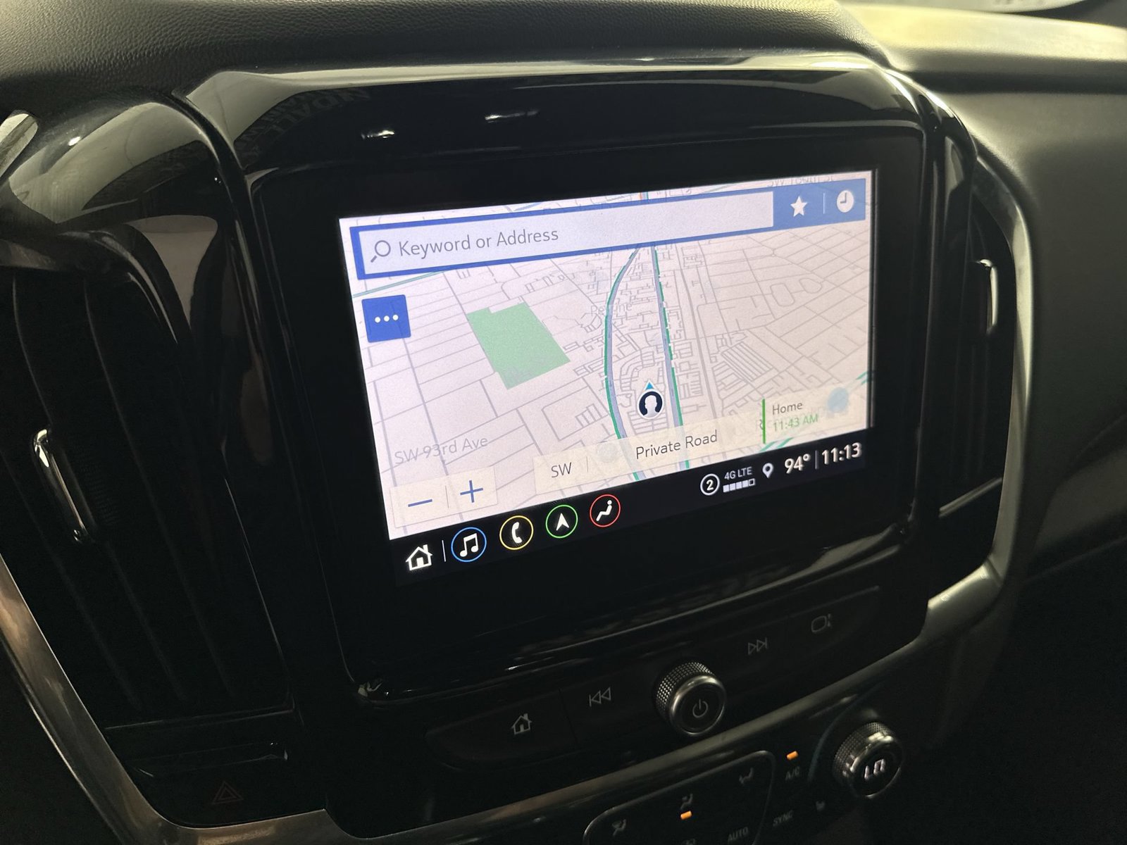 Used 2023 Chevrolet Traverse RS FWD image 18
