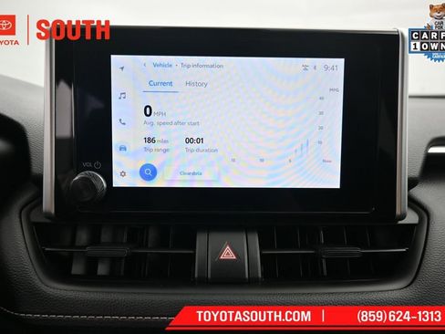 Used 2025 Toyota RAV4 XLE AWD/4WD image 17