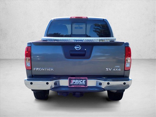 Used 2016 Nissan Frontier SV w/ SV Value Truck Package AWD/4WD image 3