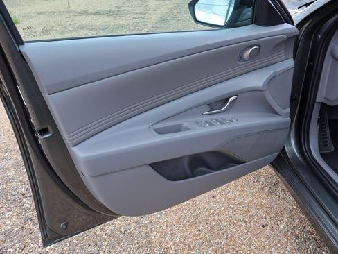 New 2026 Hyundai Elantra SEL Sport Premium FWD image 19