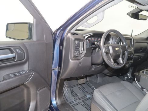 Used 2021 Chevrolet Silverado 1500 Custom AWD/4WD image 40