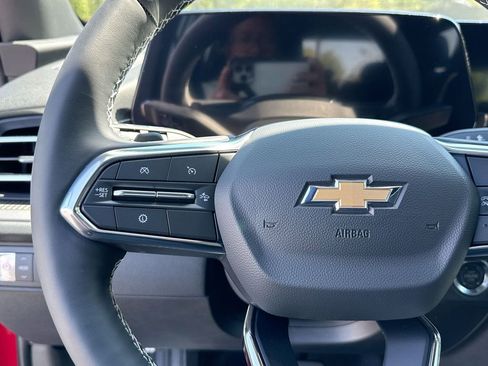 New 2026 Chevrolet Traverse LT FWD image 17