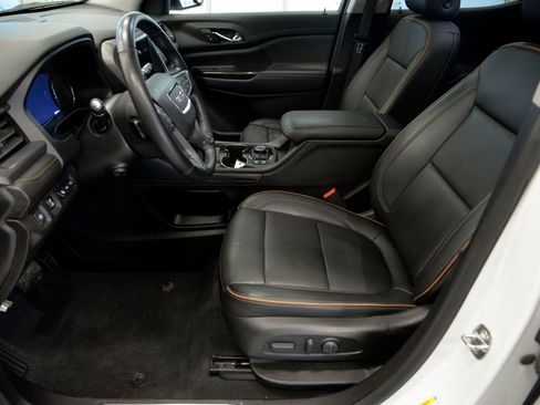 Used 2022 GMC Acadia AT4 w/ Technology Package image 15