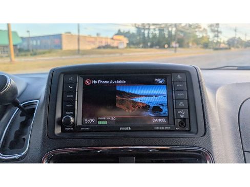 Used 2019 Dodge Grand Caravan GT image 23