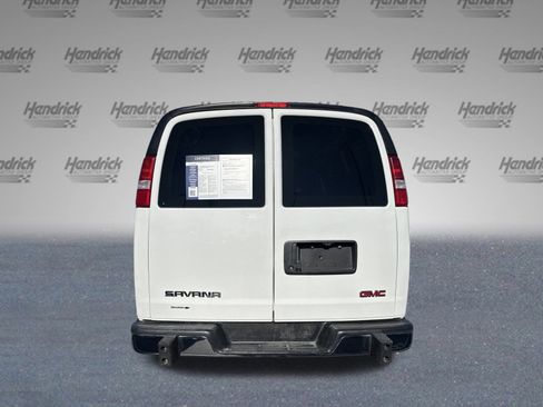 Certified 2022 GMC Savana 2500 w/ Driver Convenience Package image 9
