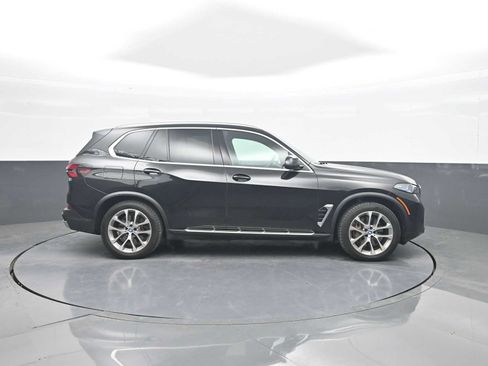 Used 2025 BMW X5 xDrive50e AWD/4WD image 9