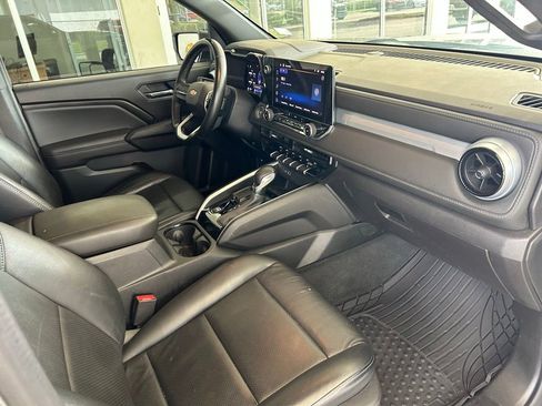 Used 2024 Chevrolet Colorado LT RWD image 27