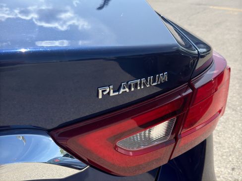 Used 2016 Nissan Maxima Platinum FWD image 7