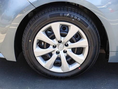 Used 2024 Toyota Corolla LE FWD image 9