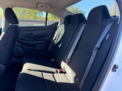 Used 2025 Nissan Sentra S image 9