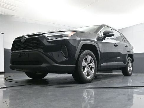 Used 2023 Toyota RAV4 XLE AWD/4WD image 29