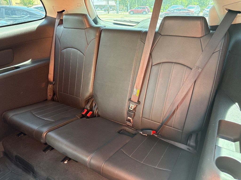 Used 2016 Buick Enclave Leather FWD image 12