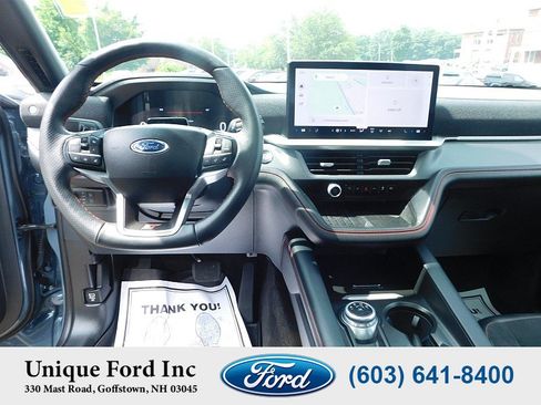 Used 2025 Ford Explorer ST AWD/4WD image 16