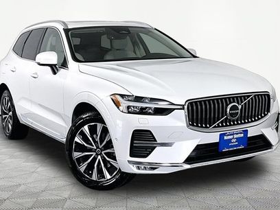 Used 2023 Volvo XC60 B5 Plus w/ Climate Package