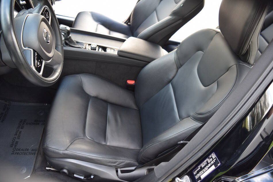 Used 2019 Volvo S60 T5 Momentum w/ Premium Package FWD image 39