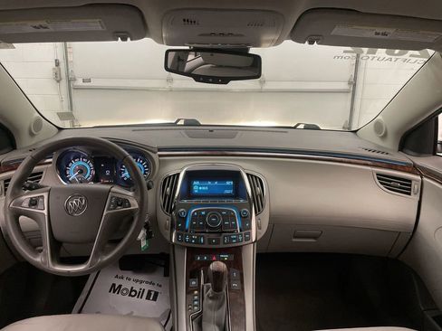Used 2012 Buick LaCrosse Premium image 9