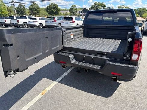 Used 2021 Honda Ridgeline Black Edition image 11