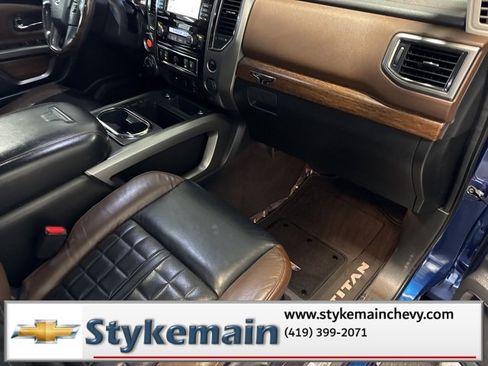 Used 2017 Nissan Titan Platinum Reserve image 26