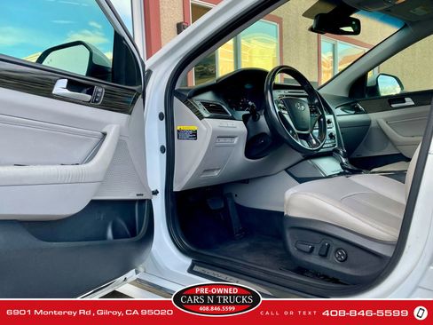 Used 2017 Hyundai Sonata Limited image 7