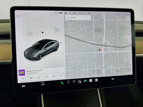 Used 2018 Tesla Model 3 Mid Range RWD image 13