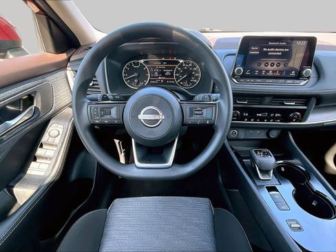 Certified 2023 Nissan Rogue SV FWD image 6