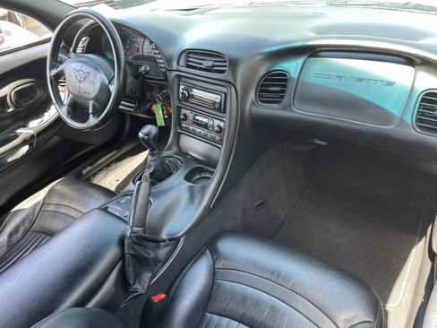 Used 2002 Chevrolet Corvette Convertible w/ Preferred Equipment Group2 RWD image 14