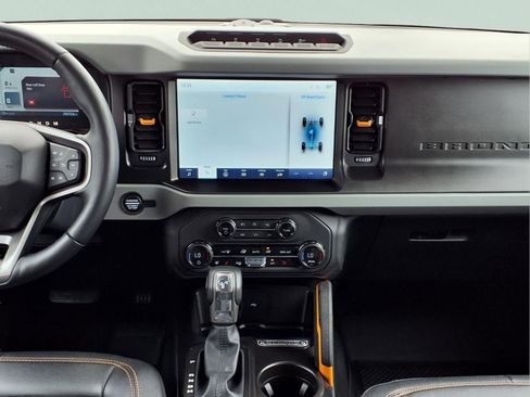 Used 2023 Ford Bronco Badlands AWD/4WD image 14