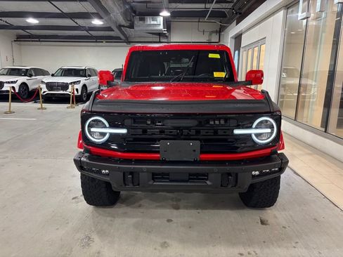 Used 2022 Ford Bronco Outer Banks AWD/4WD image 2