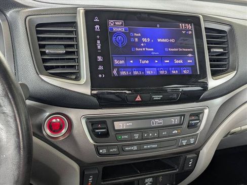 Used 2018 Honda Ridgeline RTL-T image 14