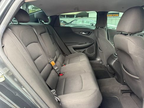 Used 2018 Chevrolet Malibu LS FWD image 12