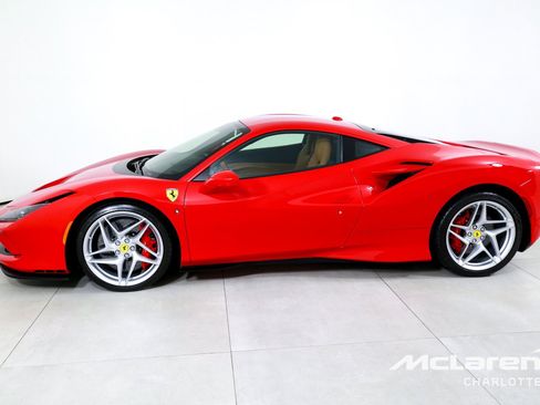 Used 2020 Ferrari F8 Tributo RWD image 5