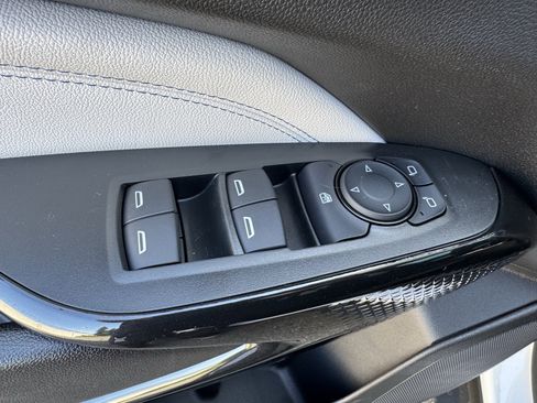 New 2026 Chevrolet Trax LT FWD image 11