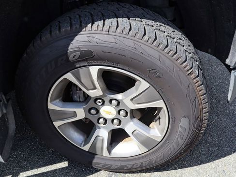 Used 2018 Chevrolet Colorado Z71 image 38