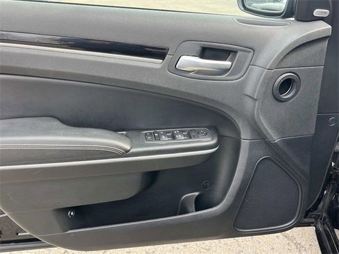 Used 2023 Chrysler 300 S image 25