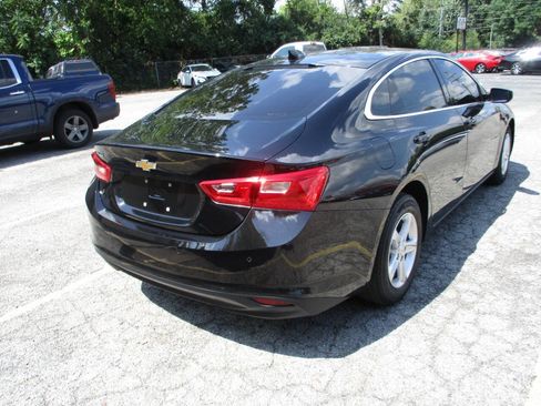 Used 2022 Chevrolet Malibu LS w/ Driver Confidence Package II FWD image 3